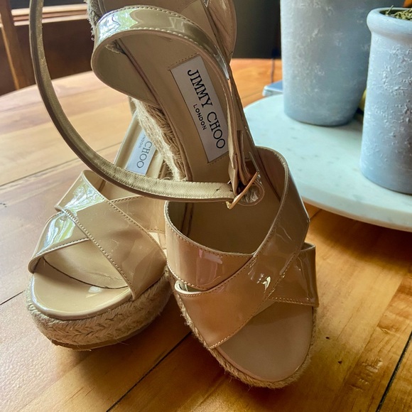 Worn less than 5 times. Bought for over $700 - Picture 3 of 6